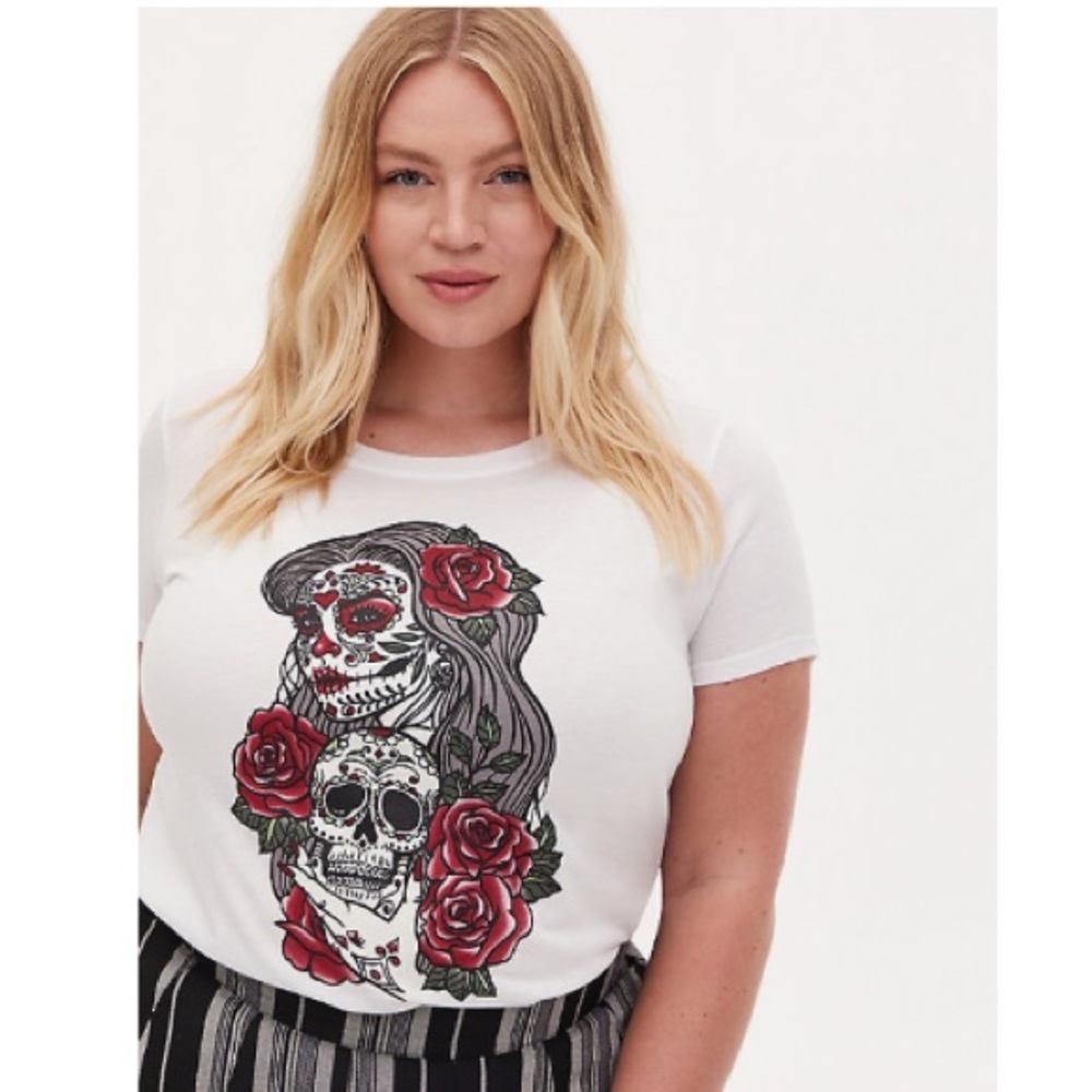 3 for $30 - NWT TORRID MUERTA SKULL SLIM FIT CREW TEE Halloween